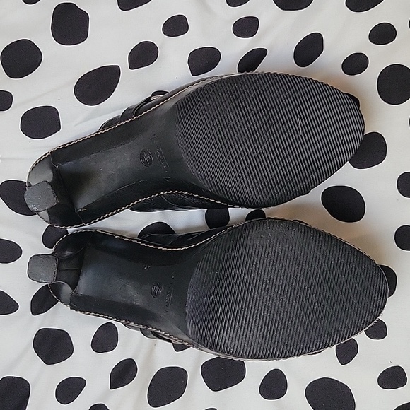 Beautiful COACH Mules with Horsebit Trim - Picture 5 of 7